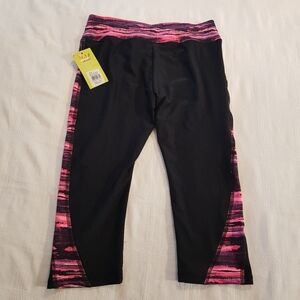 W Sport girls size Large capri leggings black & pink NWT